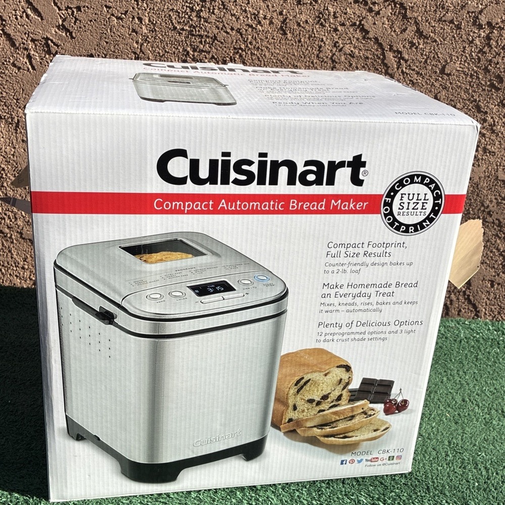 Cuisinart CBK-110 Bread Maker Silver-New
